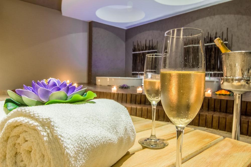 Ghl Hotel มอนเตริอา ภายนอก รูปภาพ A spa in the UK