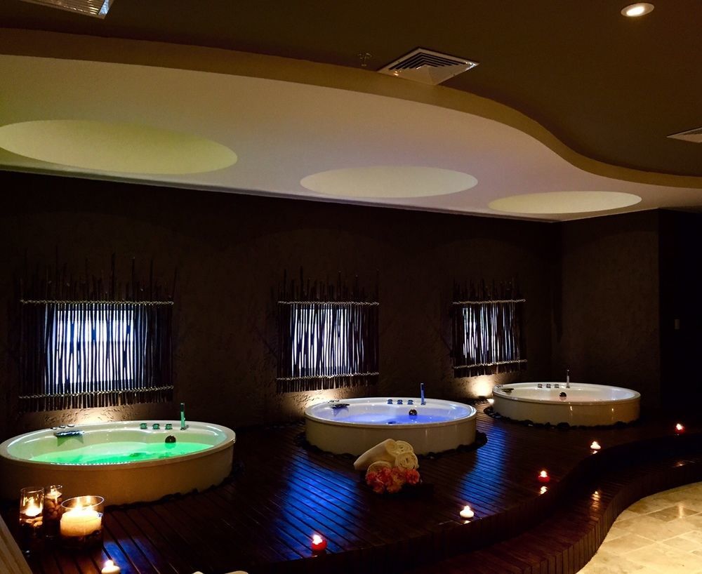 Ghl Hotel มอนเตริอา ภายนอก รูปภาพ A modern spa